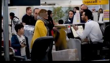 جلوگیری از سوار شدن مسافران بی‌حجاب در فرودگاه شیراز (عکس)