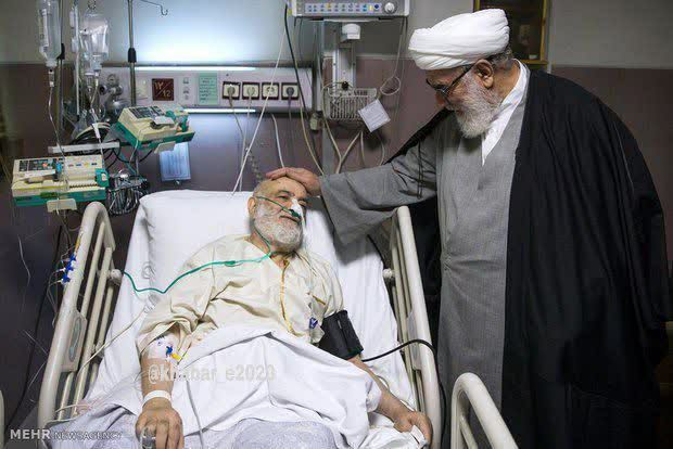 عیادت رئیس دفتر رهبری از حجت الاسلام قرائتي در بیمارستان