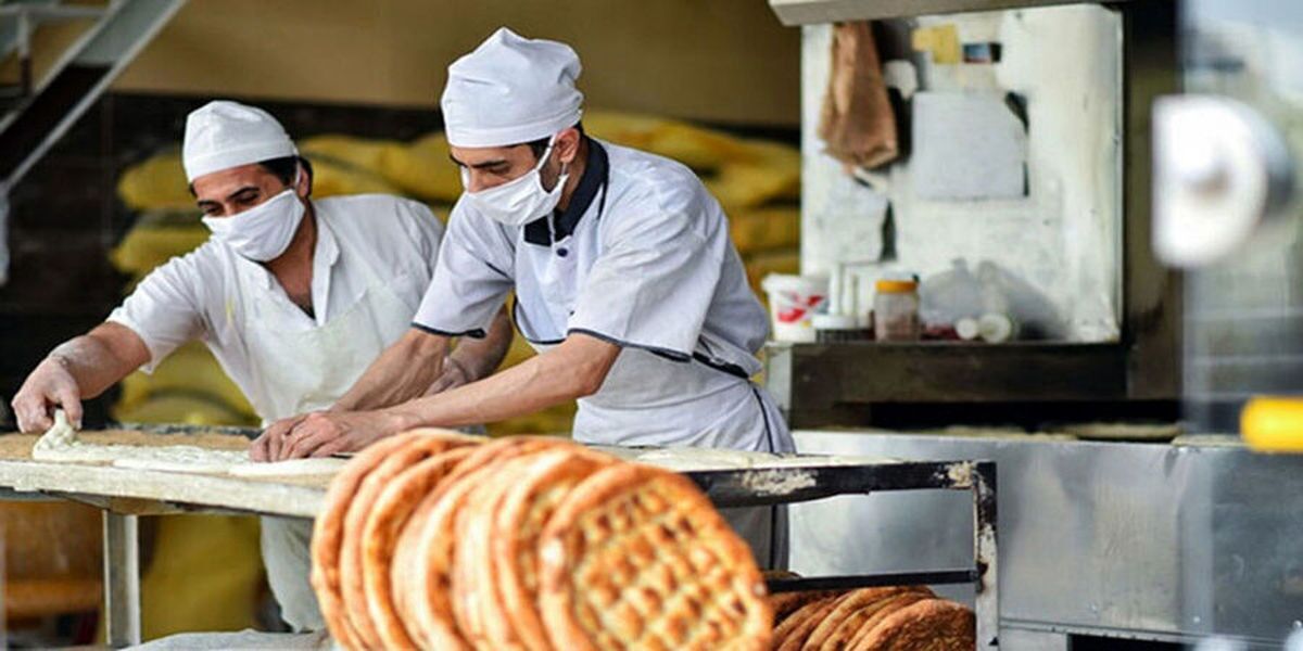 گزارش روزنامه جهان صنعت از رواج خرید نان نصفه در نانوایی‌ها / واکنش خبرگزاری فارس: مگر خرید یک نان چقدر سخت است؟ شاید هم برای جلوگیری از اسراف، نان نصفه می‌خرند
