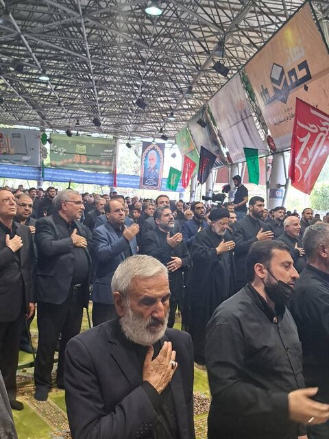 حضور رئیسی در اجتماع عزاداران حسینی در نماز جمعه تهران