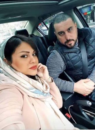 محسن کیایی با چهره جدید خود در کنار همسرش