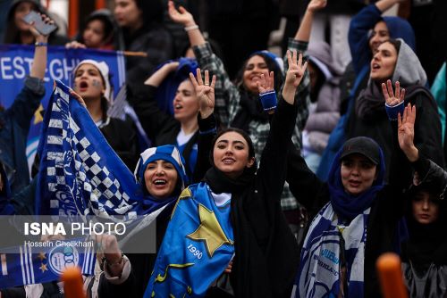 تصاویر دیدنی از زنان استقلالی در دیدار با شمس آذر