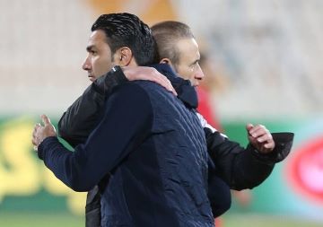 واکنش مشترک بازیکنان پرسپولیس به حمله نکونام به گل‌محمدی