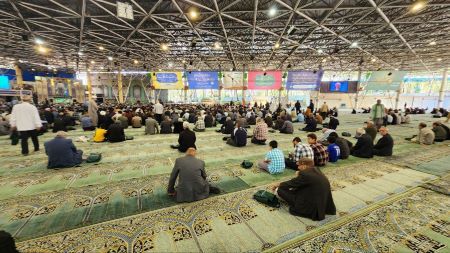 تصویری از تعداد حاضران در نماز جمعه امروز تهران به امامت کاظم صدیقی (عکس)
