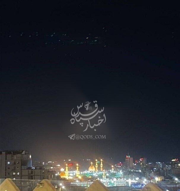 اولین تصاویر گروهی از پهپادهای ایران به سمت اسرائیل بر فراز آسمان کربلا (عکس)