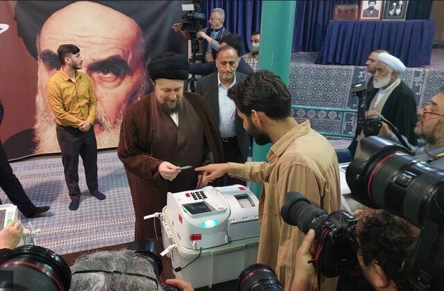 سیدحسن خمینی در انتخابات شرکت کرد + عکس