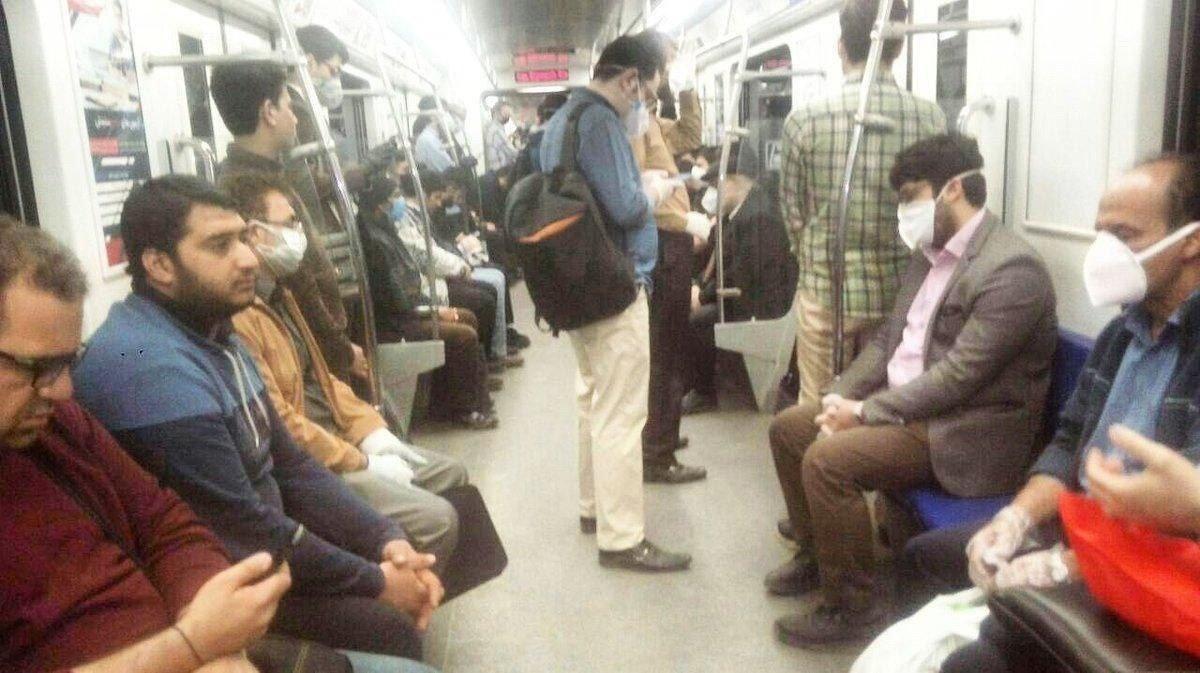 ازدحام عجیب صبح امروز مترو تهران(عکس)