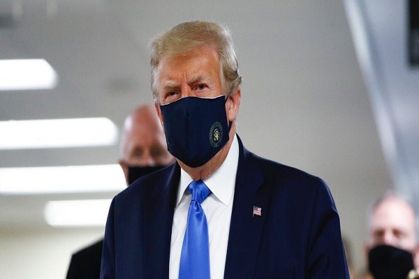 ترامپ هم آخرش ماسک زد (عکس)