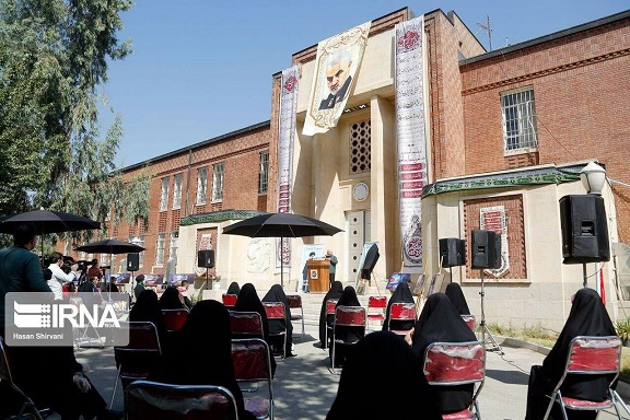 سفارت سابق آمریکا در تهران، حسینیه شد(عکس)