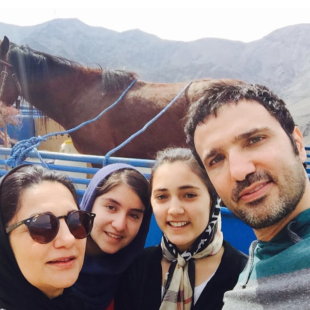 محمدرضا فروتن و خانواده اش(عکس)