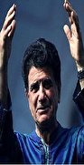 نگاهی به زندگی و کارنامهٔ هنری خسرو آواز ایران: شجریان سیاسی نبود، سیاسی اش کردیم! نگاهی به زندگی و کارنامهٔ هنری خسرو آواز ایران: شجریان سیاسی نبود، سیاسی اش کردیم!