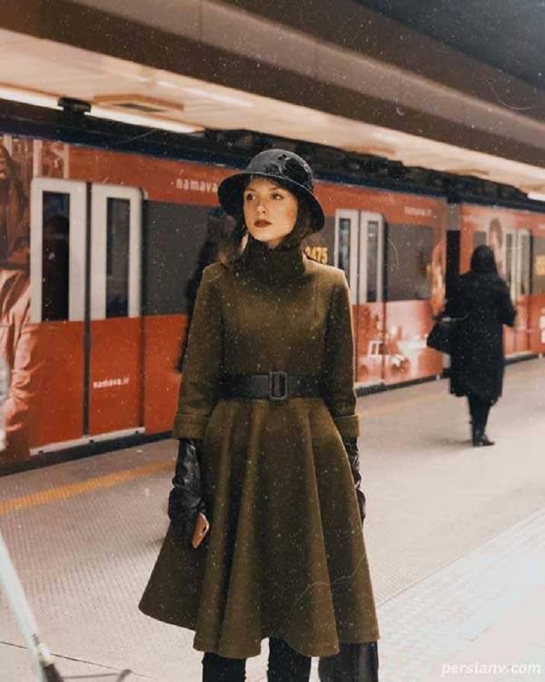 سارای گرجی «سریال جیران» با ظاهری اروپایی در مترو (عکس)