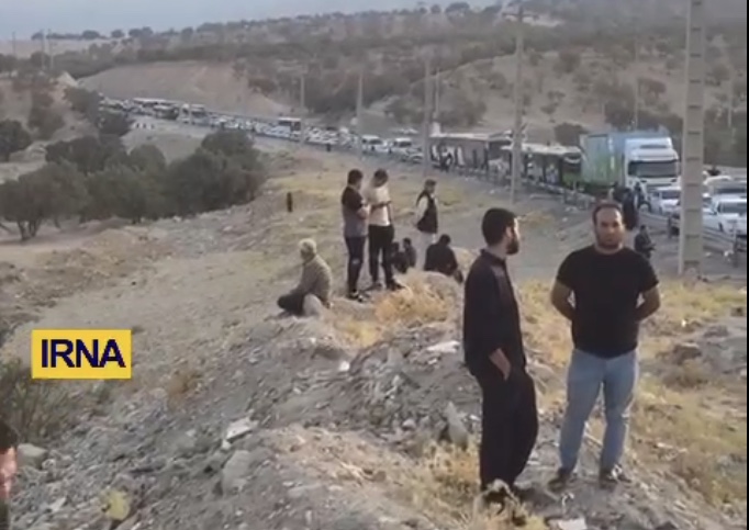 زائران در اطراف مرز گرفتار شدند: زرشك طلايي براى دولت / نياز به امداد رسانى سريع به در راه ماندگان