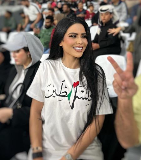 تصاویر دختران هوادار تیم ملی فلسطین مقابل ایران که جایی دیده نشد (عکس)