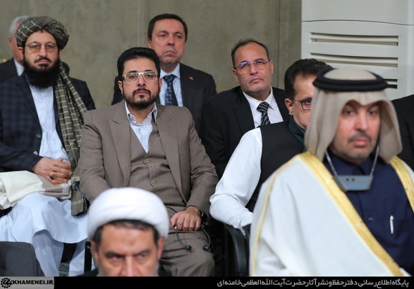 سفیر عربستان و نماینده طالبان در دیدار رهبری با سفرا و مسئولان (عكس)