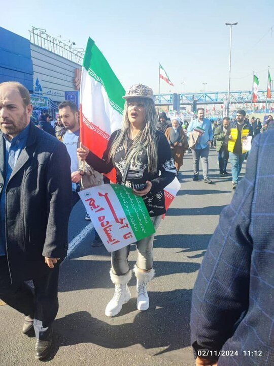 روزنامه همشهری: بی حجاب های شرکت کننده در راهپیمایی22 بهمن هم متدینند هم انقلابی و هم در مسیر حق، البته با اندکی خطا