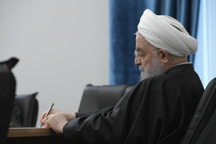نامه حسن روحانی به شورای نگهبان: مستندات ارائه شده برای ردصلاحیت کلی گویی است / شفاف باشید!