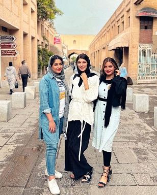 روایت جالب «بلاگر زن روس» از وضعیت حجاب و بی‌حجابی در خیابان‌های تهران! (عکس)