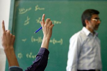 فانی: ۵۰ درصد معلمان قادر به ایفای نقش معلمی نیستند، چون ...
