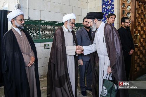 حضور حجت الاسلام سیدمجتبی خامنه‌ای در مراسمی در دانشگاه تهران + عکس