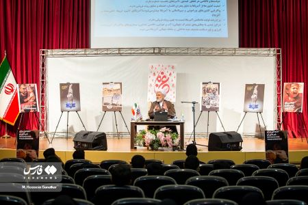 استقبال دیدنی از سخنرانی سعید جلیلی و حسین طائب در دانشگاه (تصاویر)