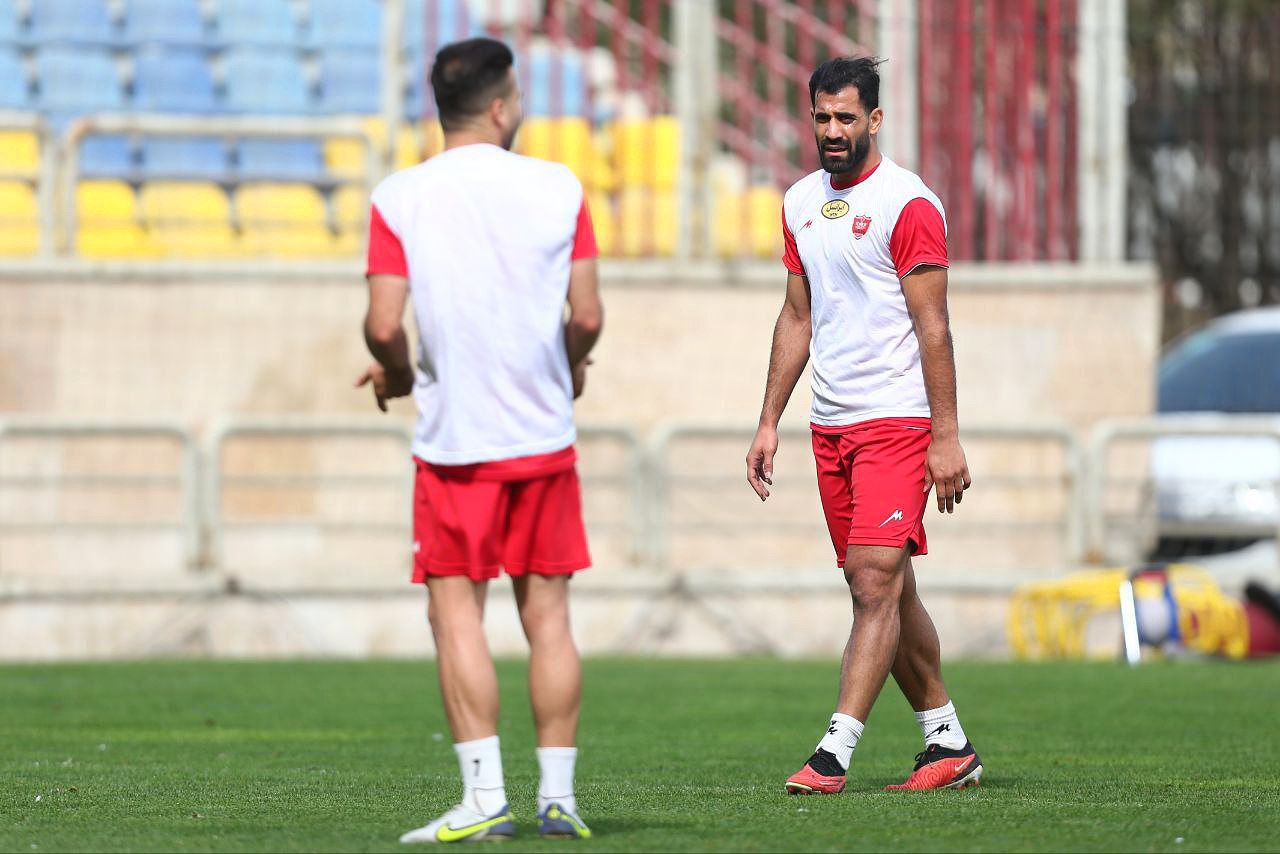 تصويرى جديد از کنعانی زادگان و سروش رفيعى پس از درگیری جنجالی در ديدار پرسپوليس