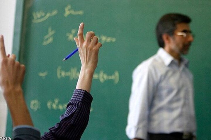 تفاوت عجیب حقوق معلمان خارج از کشور با ایران+ عکس