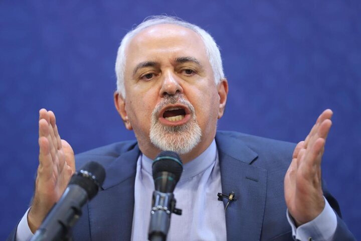 ظریف: کیهان مطلب کذبش علیه من را اصلاح کرد اما عذرخواهی نکرد