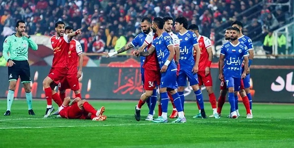 انگشت اتهام پرسپولیس به سوی بازیکن استقلال