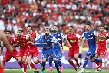 کارشناسانی که بگویند توپ استقلال گل نبود، پرسپولیسی هستند! / VAR هم بیاید صحنه‌های تیم خاص را نشان نمی‌دهند!