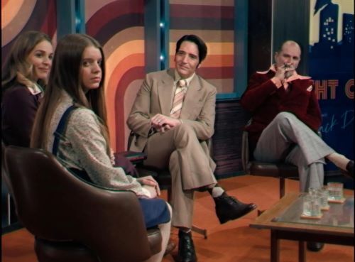 معرفی و نقد فیلم آخر شب با شیطان Late Night with the Devil 2023 : ترسناکِ و محبوب منتقدان!