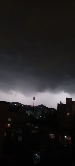 تصویری هولناک از آسمان مشهد (عکس)