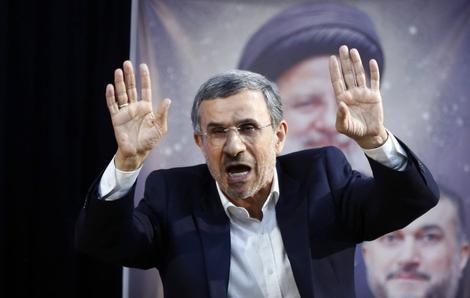 واکنش فرانس ۲۴ به کاندیداتوری احمدی‌ نژاد