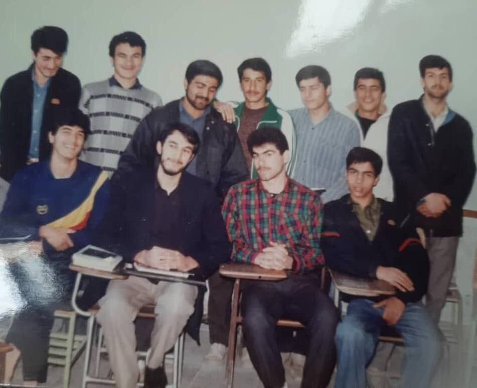 تصویر جالب و دیده نشده از دوران جوانی شهید امیرعبداللهیان (عکس)