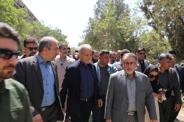 حاشیه نگاری یک نماینده از استقبال مردم در سفرهای استانی پزشکیان