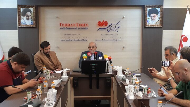 رئیس ستاد انتخاباتی پزشکیان: مهمترین رقيب پزشکیان تا چند روز پيش قالیباف بود و الآن جلیلی است