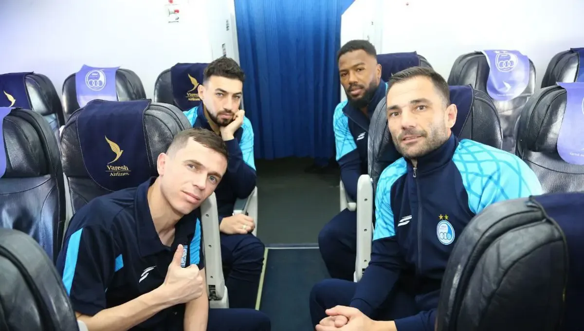 خروج زمینی بازیکنان خارجی استقلال از مرز ترکیه خروج زمینی بازیکنان خارجی استقلال از مرز ترکیه