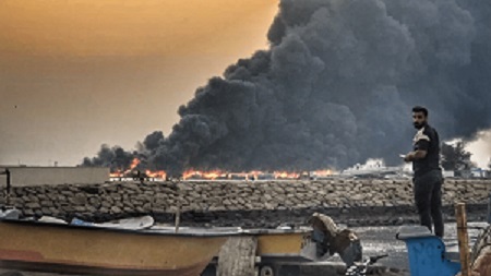 آمریکا ۱۰۰ لنج صیادی مردم را در جاسک به آتش کشید + عکس