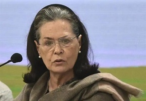 انتقاد «سونیا گاندی» از سکوت دولت هند درباره ترور رهبر انقلاب