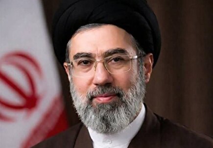 آیت الله مجتبی خامنه ای سومین رهبر جمهوری اسلامی ایران شد