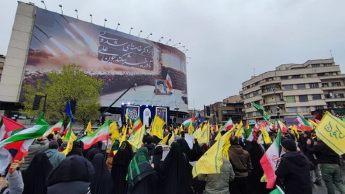 حضور حماسی و پرشور مردم در تاریخی‌ترین روز قدس انقلاب (عکس)