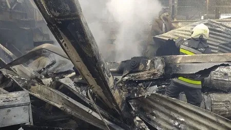 تصاویر سقوط بالگرد در  میدان تره بار دُرچه با شهادت ۴ نفر (عکس)