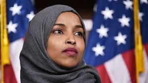 ایلهان عمر درباره زمان احتمالی حمله آمریکا به ایران هشدار داد / گزارش جهت‌دار آژانس هم منتشر شد