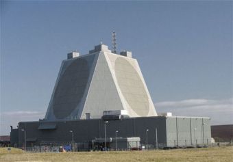 سپاه: رادار آمریکایی fp132 با برد ۵ هزار کیلومتر در قطر، با موشک منهدم شد سپاه: رادار آمریکایی fp132 با برد ۵ هزار کیلومتر در قطر، با موشک منهدم شد