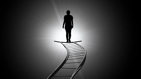 از ۷ دقیقه تا ۷ ساعت بعد از مرگ چه اتفاقی در بدن می‌افتد؟