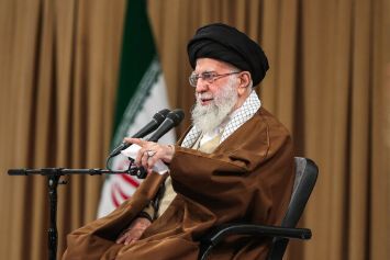 پیام مهم رهبر معظم انقلاب اسلامی در پی حمله جنایتکارانه اسرائیل