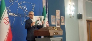 نمایش تصویر احسان اشراقی و دخترش و بغض سخنگوی وزارت خارجه/ آنها بمب اتم نداشتند و جرمشان زندگی کردن بود+ عکس