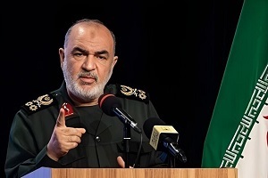 سردار سلامی: در حالی که در جنگ کاملیم هیچ چیز جنگی نیست