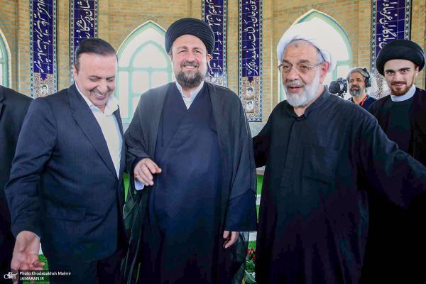 سید حسن خمینی: جمهوری اسلامی باید به جنگ محرومیت برود و نباید از توده‌های مردم جدا شود / گزارش تصویری حضور یادگار امام در روستای خیارج قزوین