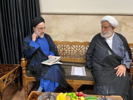 دیدار سید محمد خاتمی با شیخ حسین انصاریان (عکس)